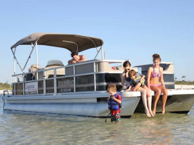 Lagoon Pontoon Rentals in Panama City Beach