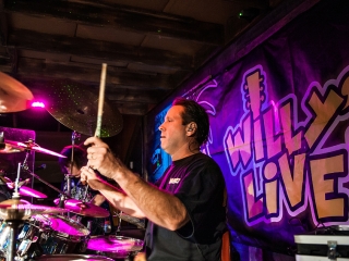 willys_live_04