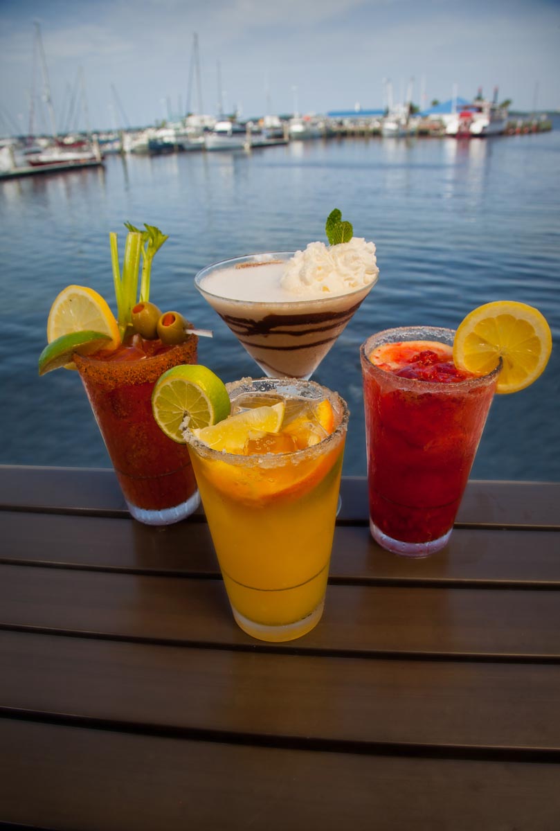 Uncle Ernie S Sunset Martini Bar Panama City Beach Nightlife Uncle Ernies S Restaurant In Panama City Florida
