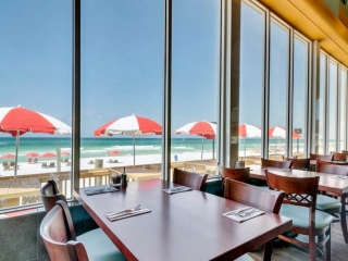 Harpoon Harry's restaurant in Panama City Beach, Florida Harpoon Harry's restaurant in Panama City Beach, Florida