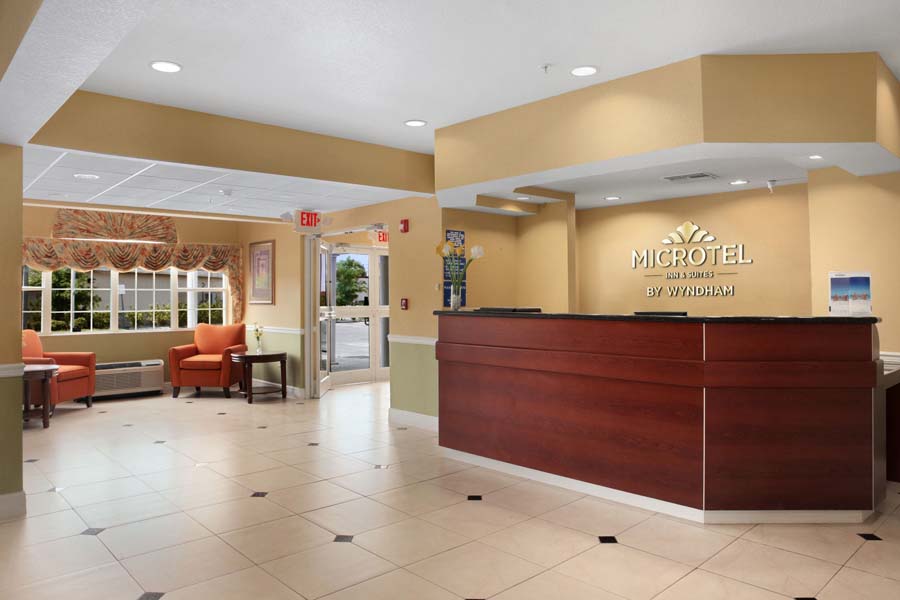 microtel_panama_city-hotel_02