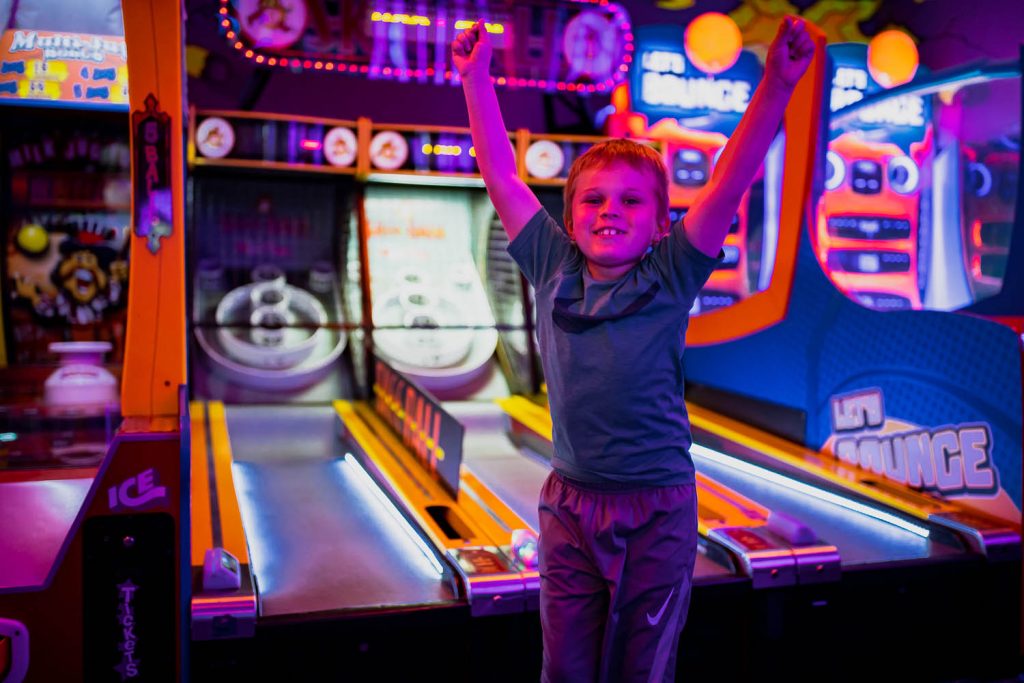 rockit_lanes_panama-city_beach_07