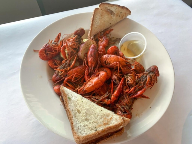 Billy’s Oyster Bar & Crab House in Panama City Beach, Florida