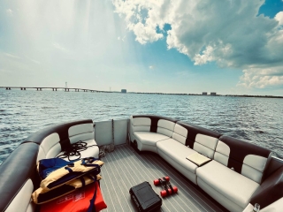Hideaway_Pontoon_Rentals_01