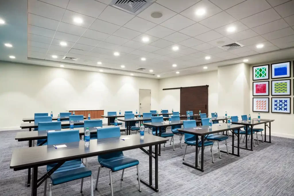Holiday_Inn_Express_Panama_City_Beach_01