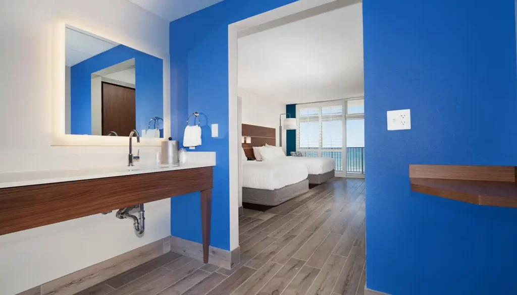 Holiday_Inn_Express_Panama_City_Beach_07